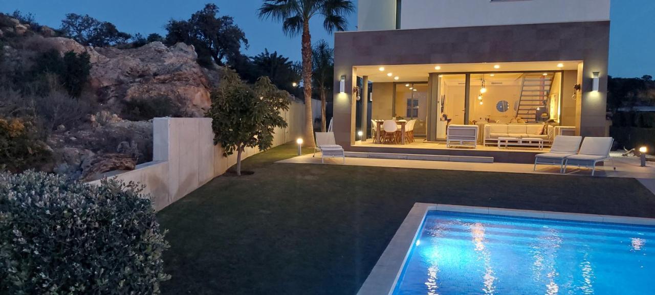 מנילבה 2260-Luxury Villa With Private Pool And Seaview מראה חיצוני תמונה